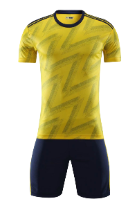 חליפת כדורגל צהוב