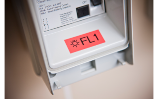 סרט סימון מקורי שחור על רקע אדום Brother TZe451 Labelling Tape Cassette 24mmx8m