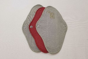 ערכת נערות הכוללת 9 תחבושות ב3 דרגות ספיגה שונות