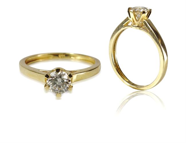 טבעת זהב 14K משובצת יהלומים 0.50 קראט