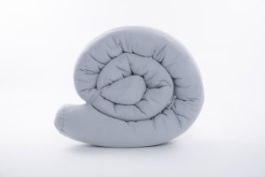 לולי שבלולי אפור בהיר- נחשוש מכותנה אורגנית- 2 מטר- עם חוטים מיועדים לקשירה למיטה