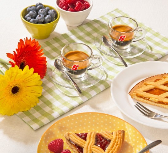 זוג כוסות קפה אספרסו זכוכית עם צלוחיות | מותג Essse Caffe