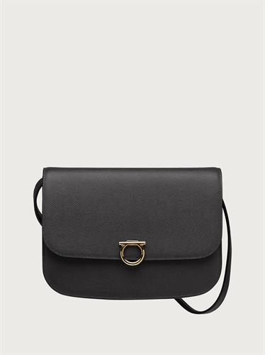 תיק  Salvatore Ferragamo Shoulder Bag לנשים