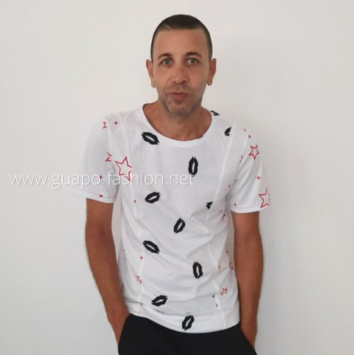 Full of Love Men's T-shirt | Designed By Tal Dekel | Guapo Fashion