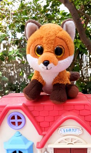 קוראים לו fay,בובת עיניים גדולות של שועל מבית ty