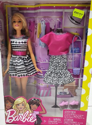 ברבי עם סטנד החלפה