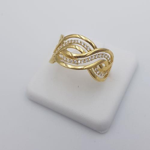 טבעת זהב 14K משבוצת זרקונים