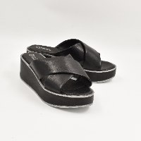 כפכפי פלטפורמה לנשים - לרנקה