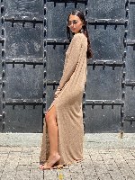 שמלת V גזורה