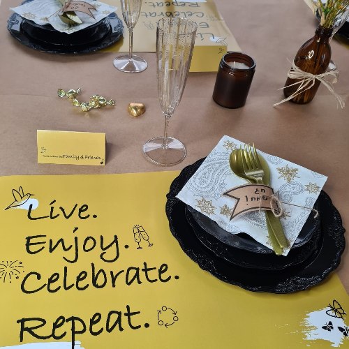 ערכה לעיצוב שולחן החג "GOLD" - כולל סכום