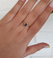 טבעת ספיר כחול ויהלומים דגם דיאנה