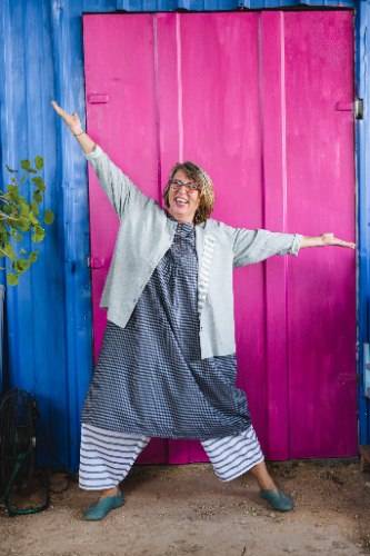 קרדיגן מדגם שחר בצבע מלאנז׳ (אפור)