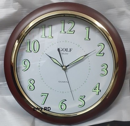 שעון קיר GOLF גולף מעוצב זוהר מנגנון שקט 32 ס"מ