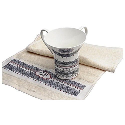 סט נטלה לנטילת ידיים ומגבת תואמת דגם תחרה