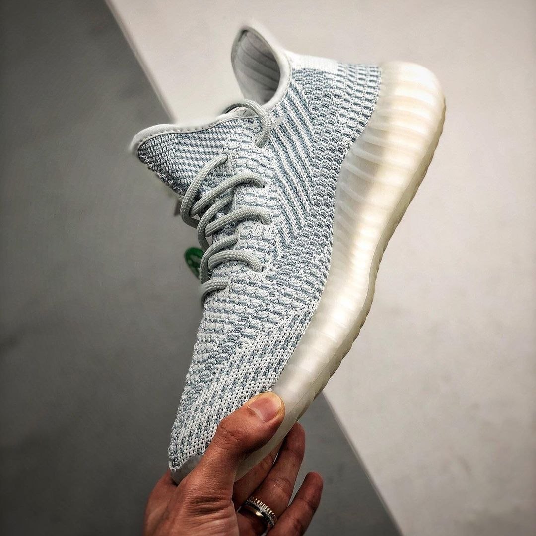 yeezy boost 350 v2 cloud white size 6