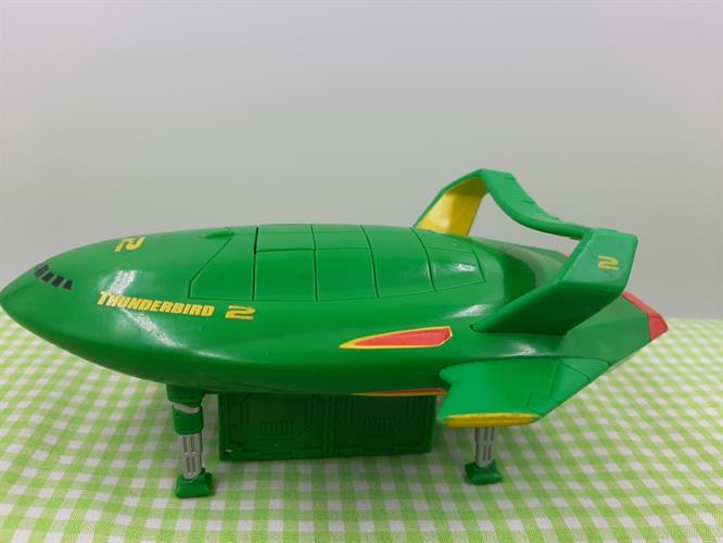 ציפורי הרעם, thunderbird 2,  חללית עם תא מטען נפתח ורגליים מתקפלות