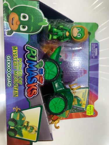 דמות גקו עם רכב