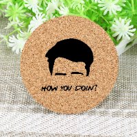 6 תחתיות עגולות שונות של חברים