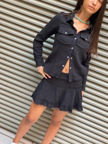 חליפת חצאית ומכופתרת פשתן שחור