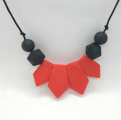 שרשרת סיליקון- חץ ROCKI