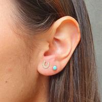 עגילי פרסה קטנים מזהב וזרקונים