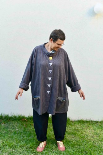 קרדיגן מדגם אלי מבד פיקה בצבע פלדה