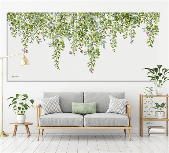 תמונה של עלים ירוקים מעל ספה