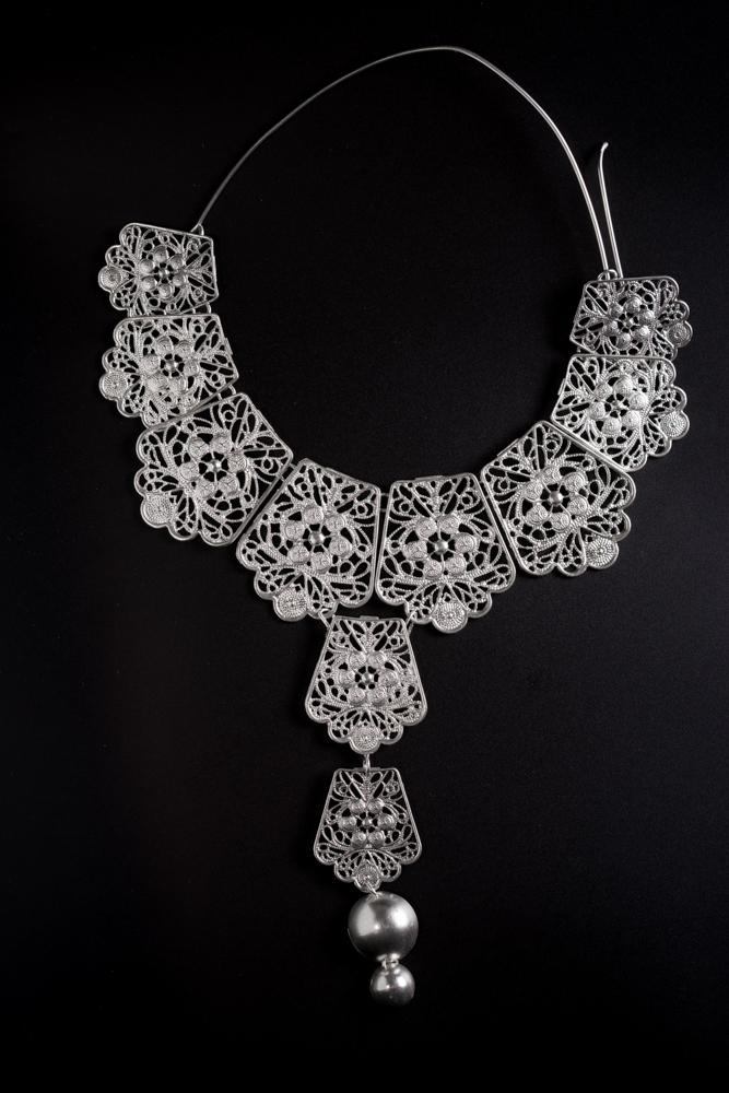 ענק סדרת תחרה