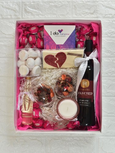 מארז I DO גדול - מארז מפנק במיוחד לדייט המושלם!