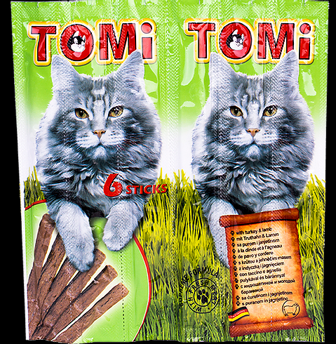 חטיף טומי לחתול בטעם הודו וכבש 6 מקלות