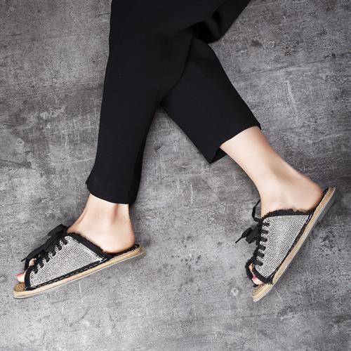 כפכף אבנים נריטה