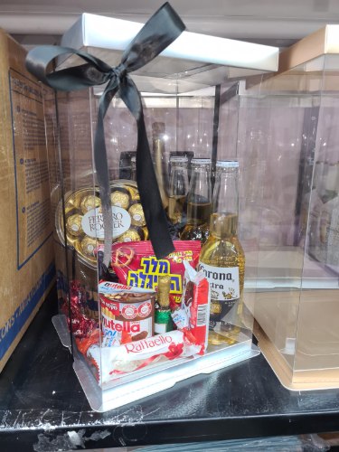 מארז בירות ונשנושים - לגבר