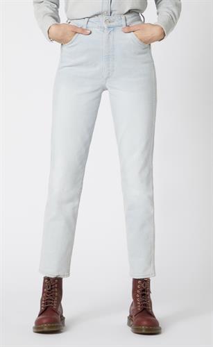 ג'ינס WRANGLER ICON כחול בהיר WWZ