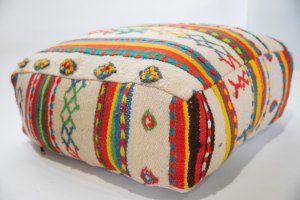 פוף שטיח ברברי