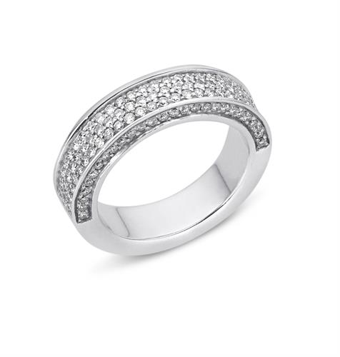 טבעת זהב 18K "איטרניטי" משובצת יהלומים 1.6 קראט