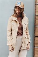 ג'קט נוטינגהאם כיווץ במותן