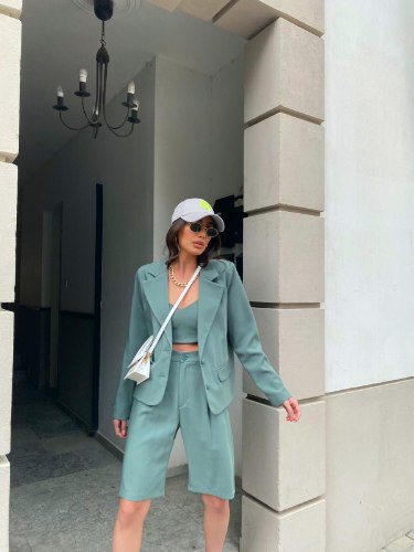 חליפת טריפל ברמודה ירוק