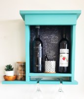 מדף יין בצבע כחול