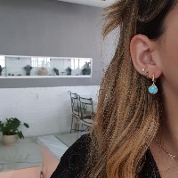 עגילי זהב אופל נתלים עם יהלומים 0.30 קראט