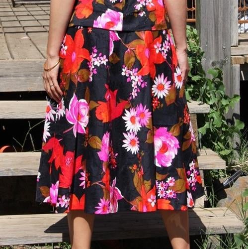 חצאית פיפטיז פרחונית מידה M/L