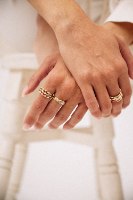 טבעת קלואה זהב 14 קראט ויהלומים לבנים