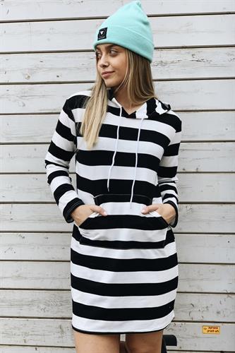 שמלת פסים קפוצ'ון בריטני