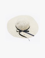 כובע רחב עם סרט