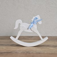 סוס נדנדה קטן לנוי