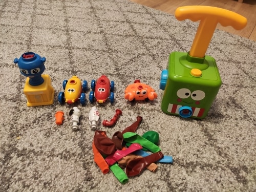 חוות דעת - מכונית ניוטון - צעצוע מונע באמצעות בלון