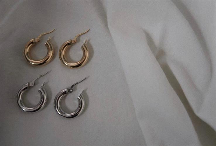 עגילי חישוק עבה זהב לבן 14K קטן