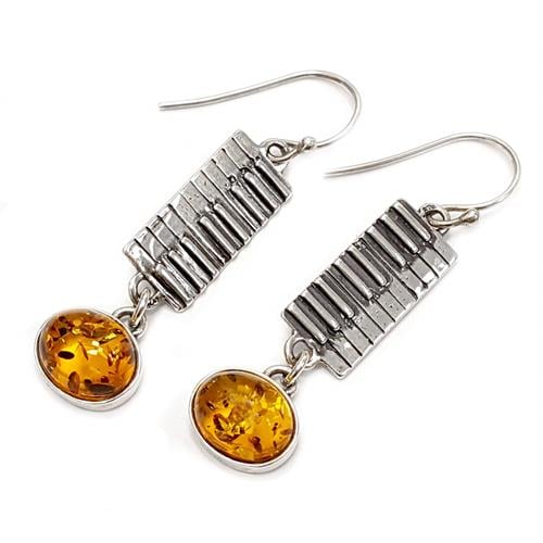 עגילי כסף בשילוב ענבר בלטי אמיתי  צבע קוניאק A8591