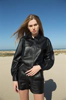 חולצת עור קאי