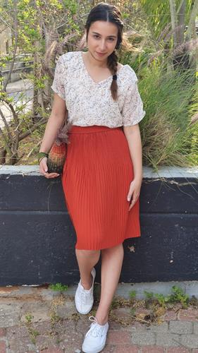 חצאית בובה קצרה