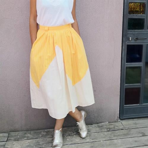 חצאית  צהובה מהממת  מידה M